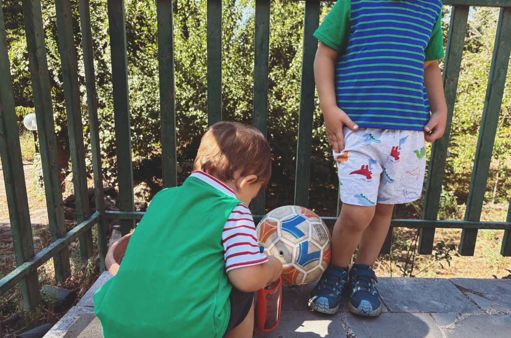 Tutorial t-shirt in jersey a righe per bambini